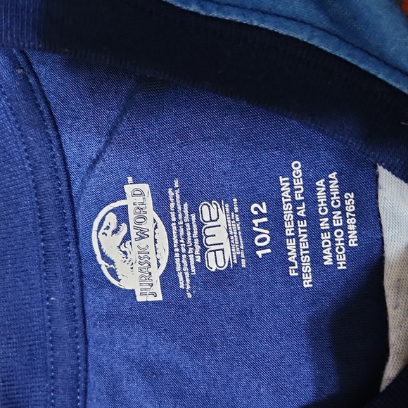 Jurassic world 10/12 pajamas - Picture 2 of 7